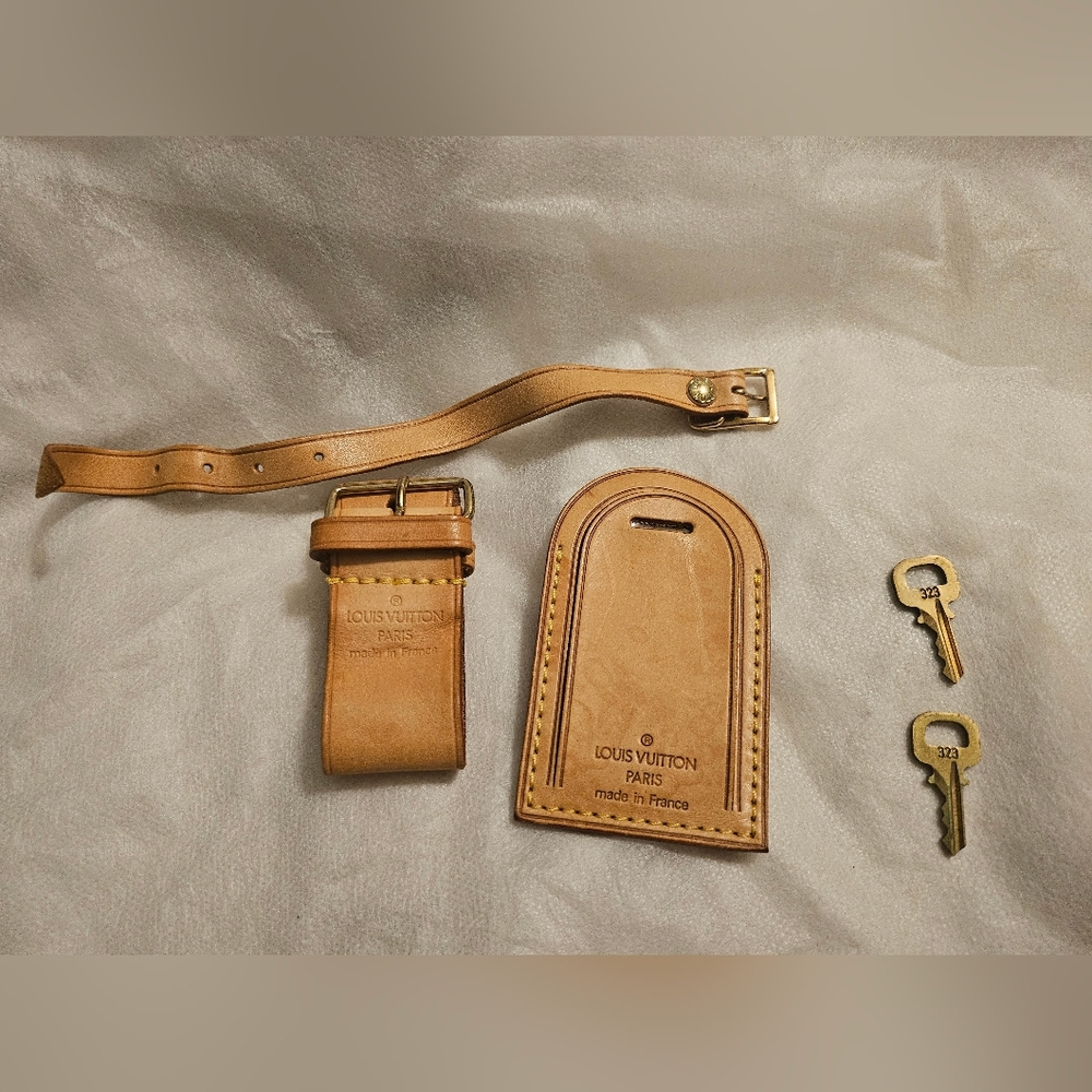 SOLD Louis Vuitton Tag and 2 Keys Set